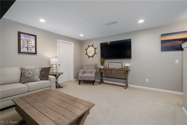 4354 Sparrow Ridge Avenue NW, Massillon, OH 44646