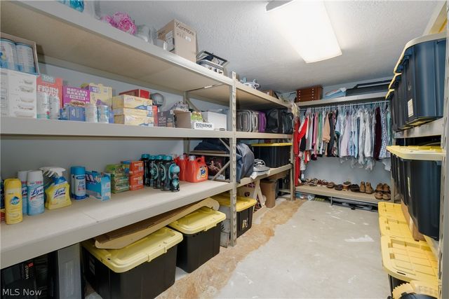 4354 Sparrow Ridge Avenue NW, Massillon, OH 44646