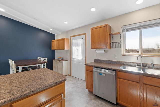 6169 FLINTLOCK CT, Rapid City, SD 57703