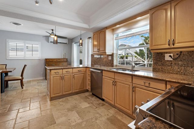 611 SE 9TH Avenue, Pompano Beach, FL 33060