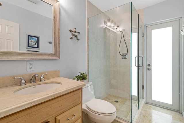 611 SE 9TH Avenue, Pompano Beach, FL 33060