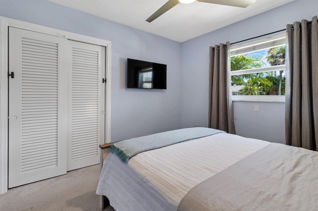 611 SE 9TH Avenue, Pompano Beach, FL 33060
