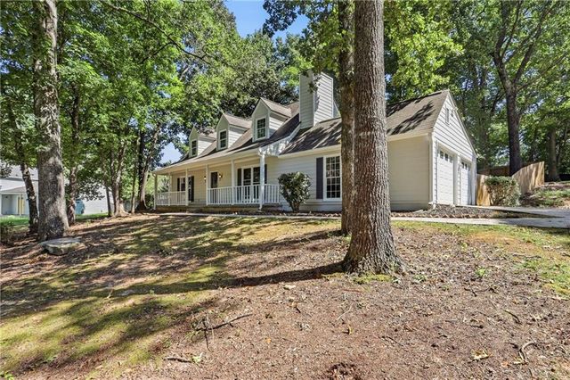 485 Barrington Loop, Roswell, GA 30076