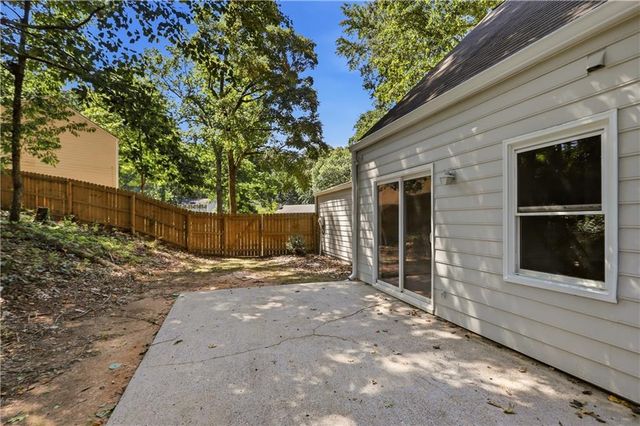 485 Barrington Loop, Roswell, GA 30076