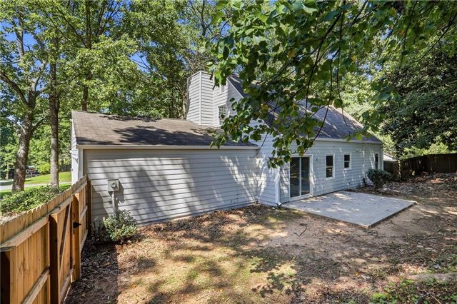 485 Barrington Loop, Roswell, GA 30076