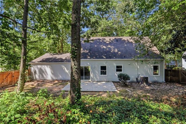 485 Barrington Loop, Roswell, GA 30076