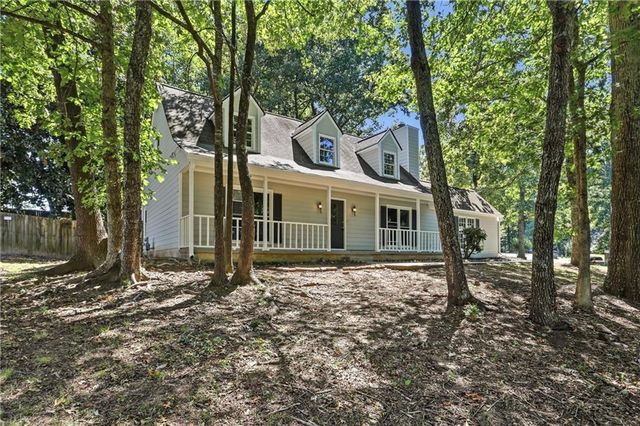 485 Barrington Loop, Roswell, GA 30076
