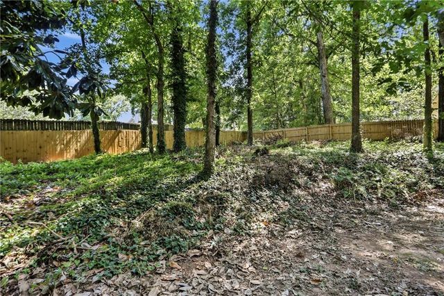 485 Barrington Loop, Roswell, GA 30076