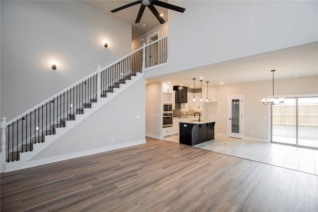 7301 SW Basswood Avenue, Bentonville, AR 72713