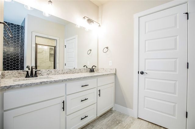 7301 SW Basswood Avenue, Bentonville, AR 72713