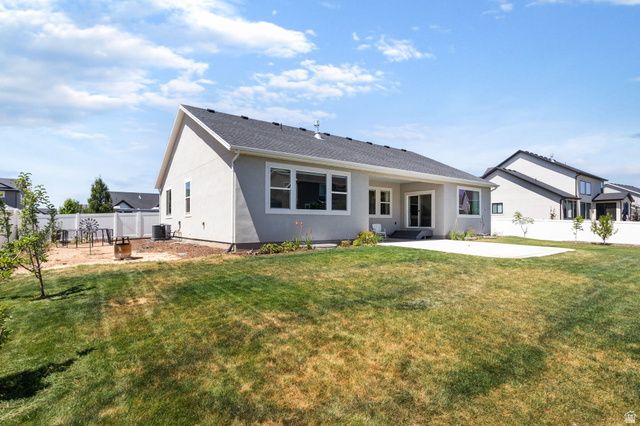 335 S GRANT ST, Mapleton, UT 84664