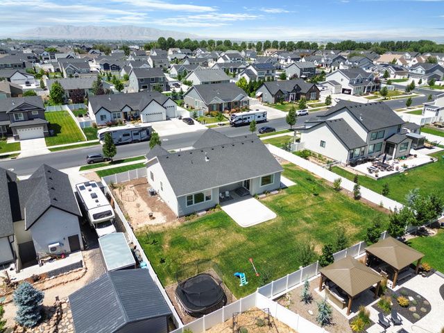 335 S GRANT ST, Mapleton, UT 84664