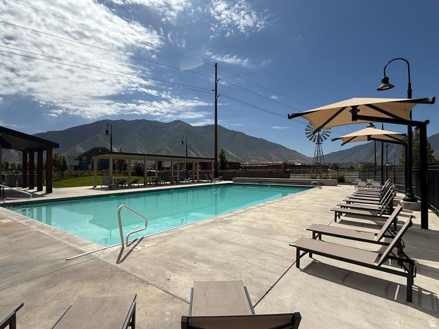 335 S GRANT ST, Mapleton, UT 84664