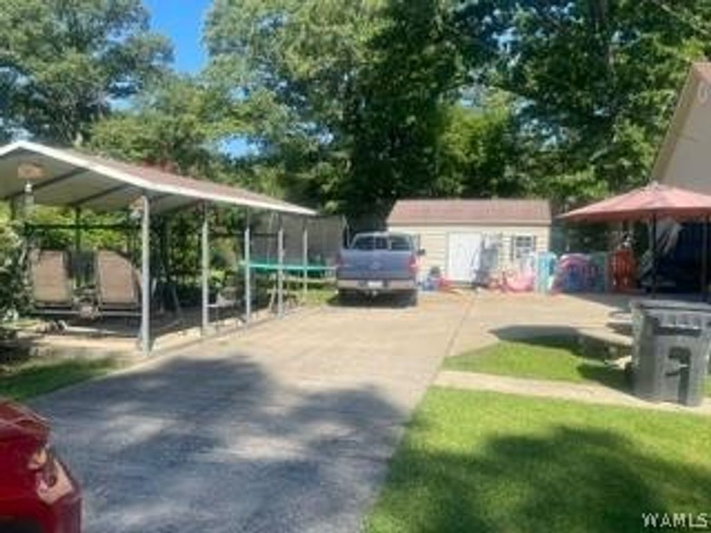 770 pike rd, Woodstock, AL 35188