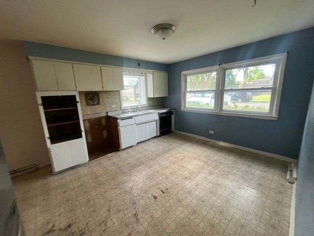 81 E ARQUILLA Drive, Chicago Heights, IL 60411