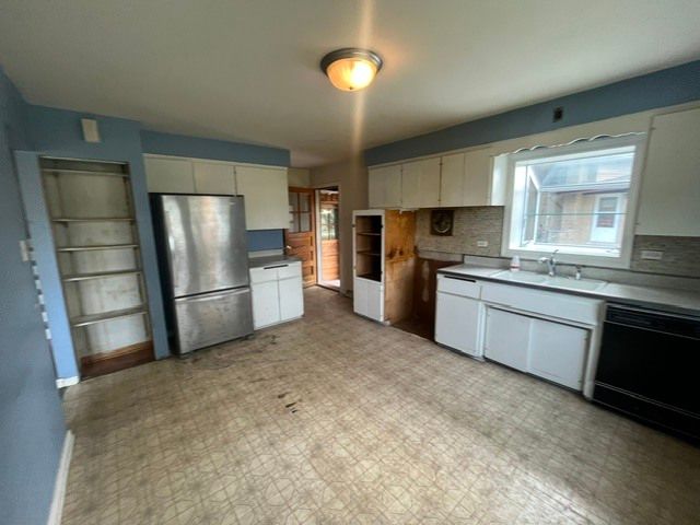 81 E ARQUILLA Drive, Chicago Heights, IL 60411