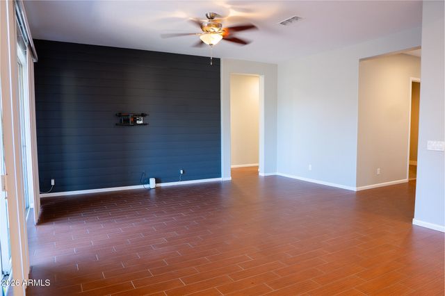 7873 W Fetlock Trail, Peoria, AZ 85383