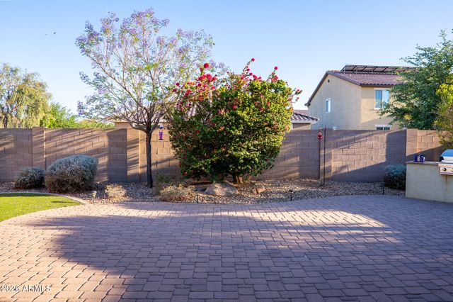 7873 W Fetlock Trail, Peoria, AZ 85383