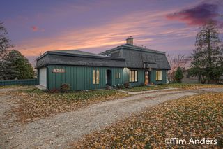 5250 Ivanrest Avenue SW, Wyoming, MI 49418
