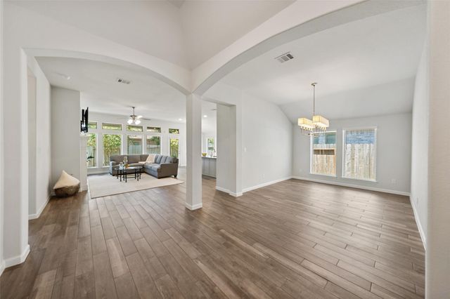 405 Elevation Avenue, Montgomery, TX 77316