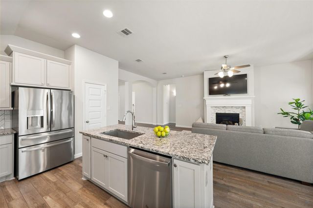 405 Elevation Avenue, Montgomery, TX 77316