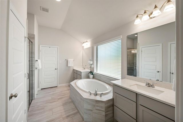 405 Elevation Avenue, Montgomery, TX 77316