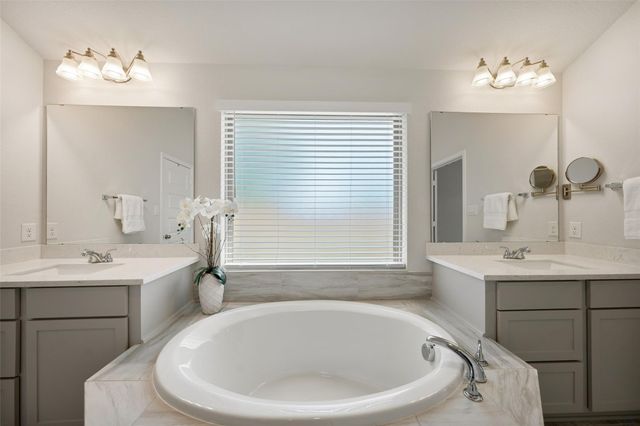 405 Elevation Avenue, Montgomery, TX 77316