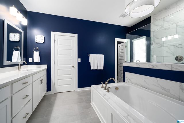 194 BARIMORE BOULEVARD, Helena, AL 35080