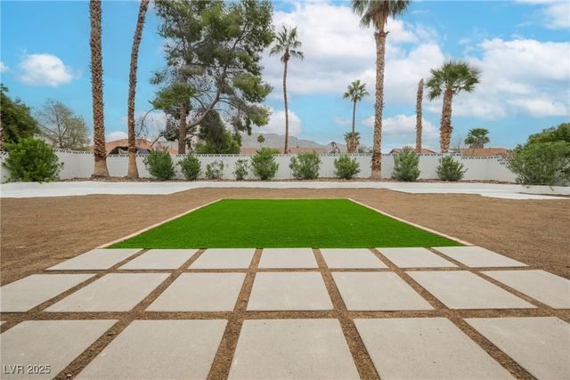 768 Santree Circle, Las Vegas, NV 89110