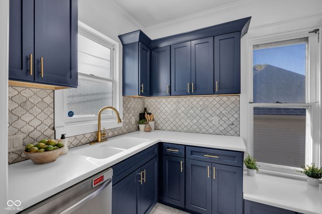 115 Charlotte Place, Indianapolis, IN 46202