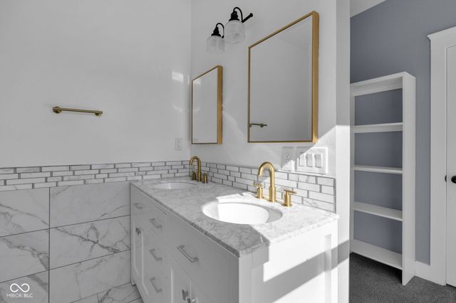 115 Charlotte Place, Indianapolis, IN 46202