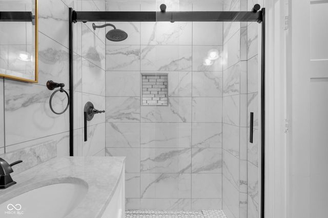 115 Charlotte Place, Indianapolis, IN 46202