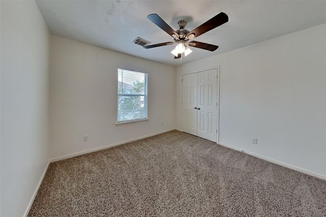 5018 Woodland Meadows Lane, Humble, TX 77346