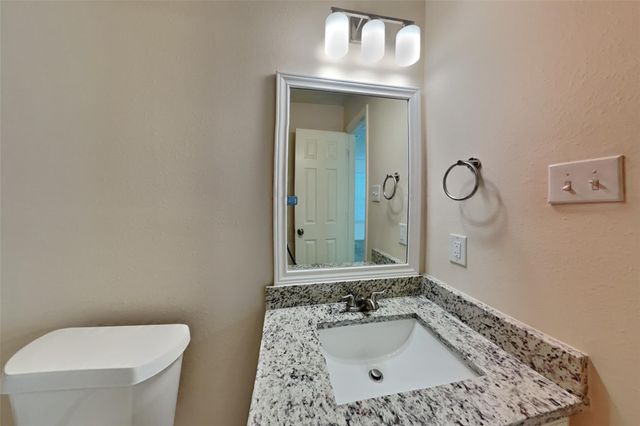 5018 Woodland Meadows Lane, Humble, TX 77346