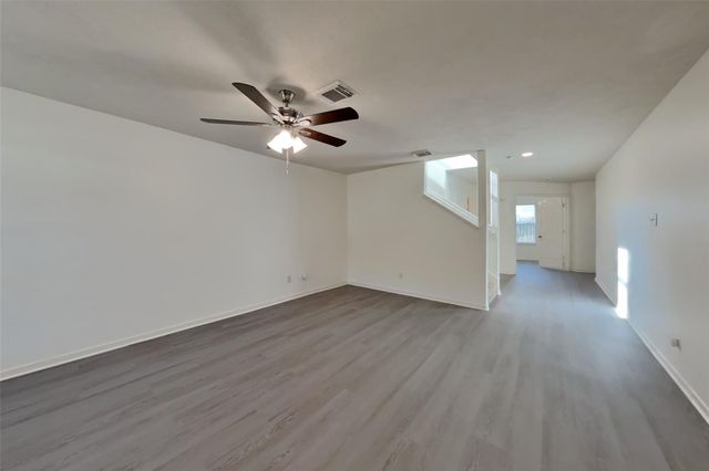 5018 Woodland Meadows Lane, Humble, TX 77346