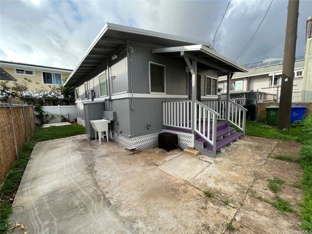 3046 Harding Avenue C, Honolulu, HI 96816