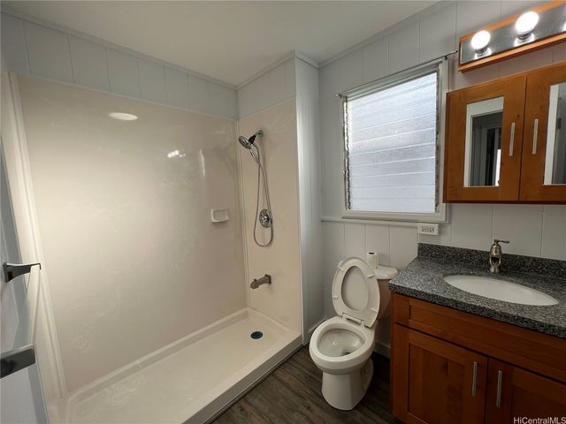 3046 Harding Avenue C, Honolulu, HI 96816