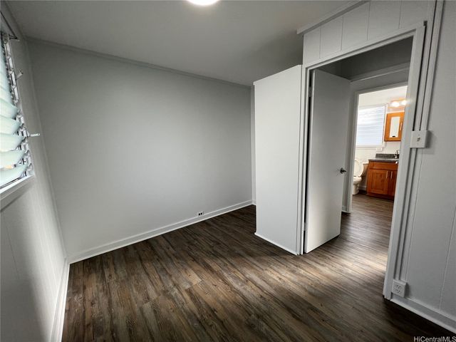 3046 Harding Avenue C, Honolulu, HI 96816