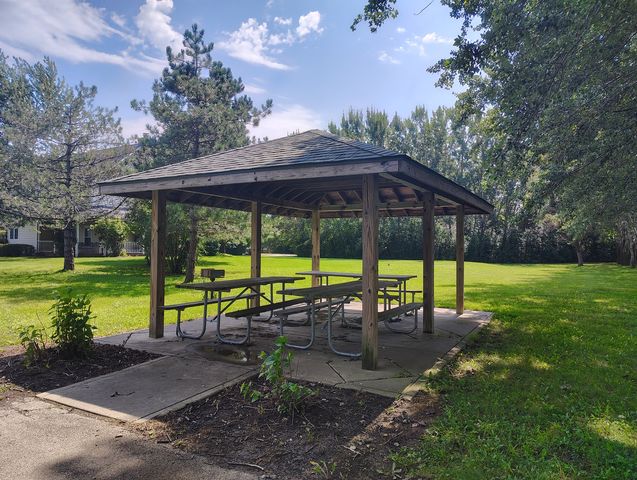 39798 Ackworth Lane, Beach Park, IL 60083