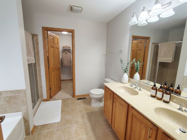 39798 Ackworth Lane, Beach Park, IL 60083