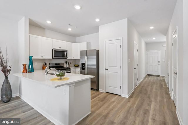 1138 MARTIN RD, Breinigsville, PA 18031