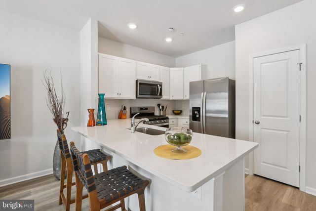 1138 MARTIN RD, Breinigsville, PA 18031