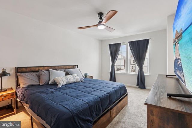 1138 MARTIN RD, Breinigsville, PA 18031