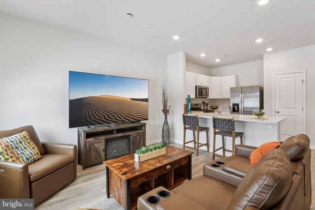 1138 MARTIN RD, Breinigsville, PA 18031