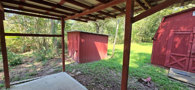 22868 Henson Road, Montgomery, TX 77356