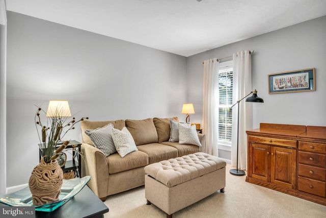 904 PEACE DR, Mechanicsburg, PA 17055