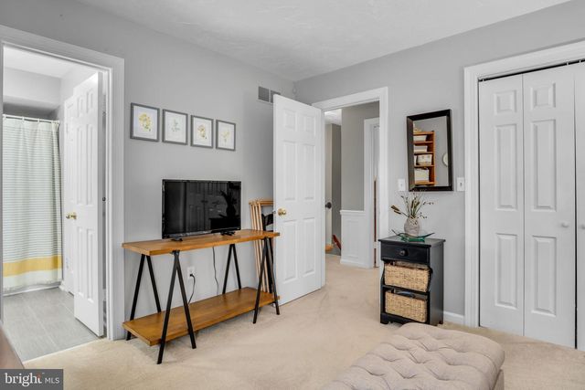 904 PEACE DR, Mechanicsburg, PA 17055