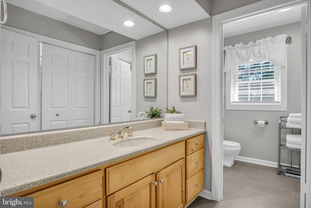 904 PEACE DR, Mechanicsburg, PA 17055