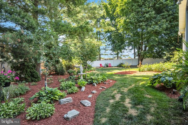 904 PEACE DR, Mechanicsburg, PA 17055