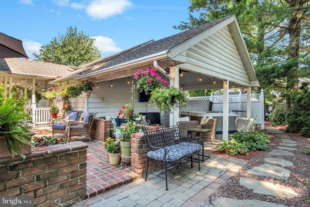 904 PEACE DR, Mechanicsburg, PA 17055
